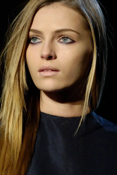 Look 33